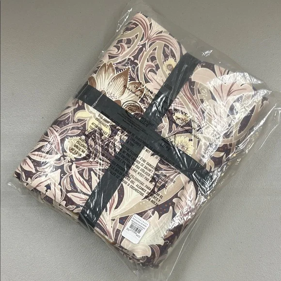 Pottery Barn Wicked Reversible Duvet Cover Glinda Pink Floral Full / Queen NWT